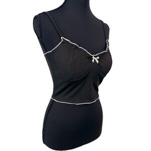 New Romwe Black With White Trim Cropped Tank Top Size Small Bust 28” - 31”